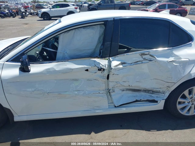 Toyota CAMRY LE 2024 4T1C11AK4RU853115 Image 6