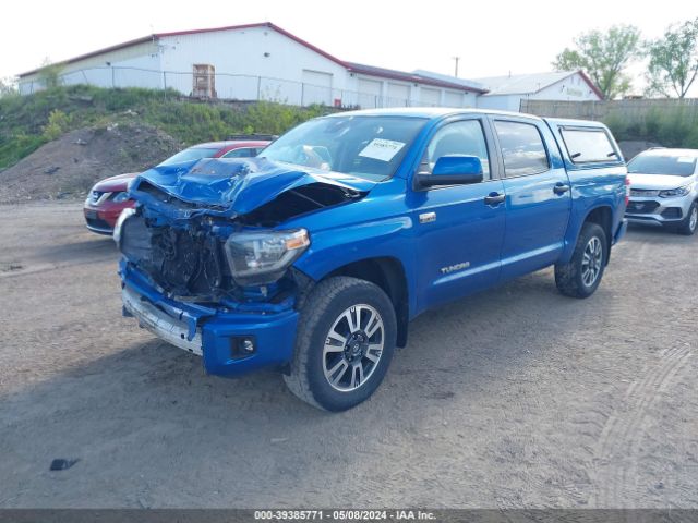 5TFDW5F11JX711891 Toyota Tundra Sr5 5.7l V8
