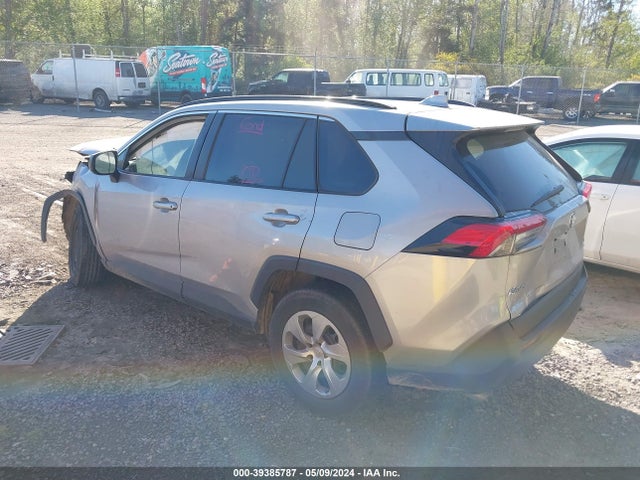 Toyota RAV4 LE 2019 2T3F1RFVXKW007678 Image 3