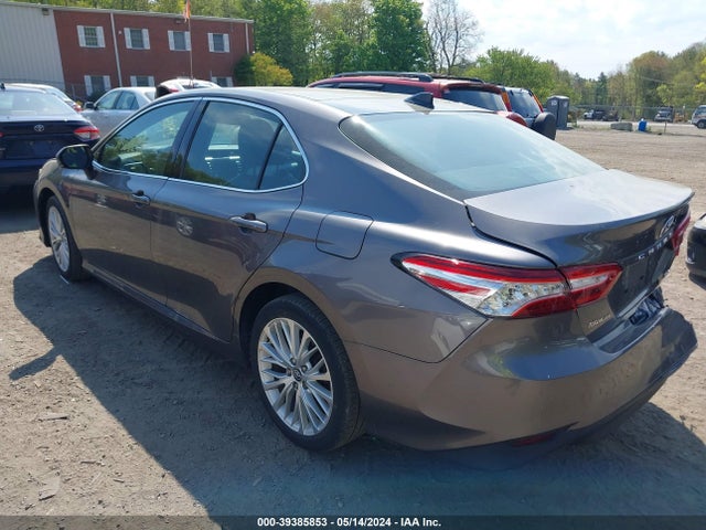 Toyota CAMRY XLE 2020 4T1F11AK8LU932422 Image 3