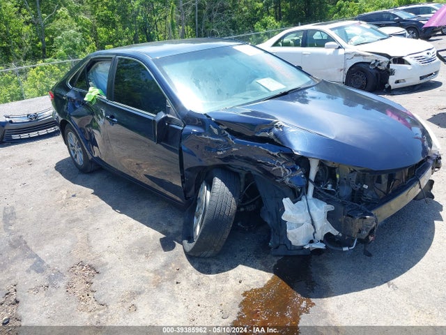 Toyota CAMRY LE 2015 4T4BF1FK1FR514772 головне зображення