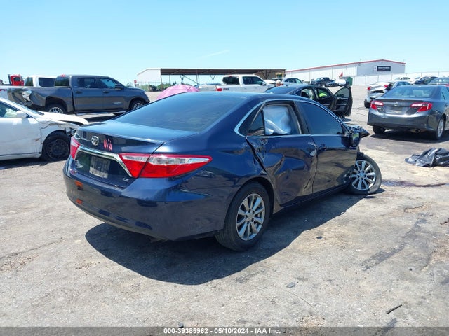 Toyota CAMRY LE 2015 4T4BF1FK1FR514772 Image 4