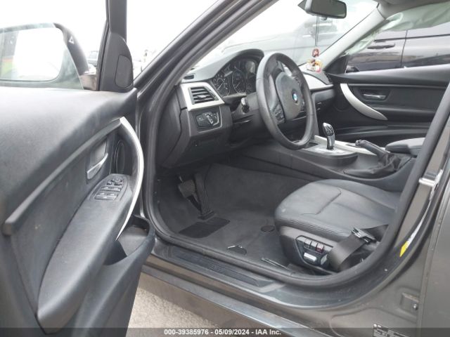 WBA8E1G56JNU91039 BMW 320i