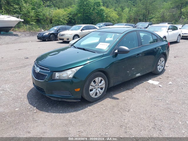 Chevrolet Cruze Ls Auto 2014 1G1PA5SHXE7208745 Image 2