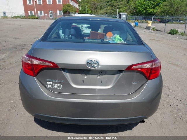 Toyota COROLLA LE 2018 5YFBURHEXJP752555 Image 16