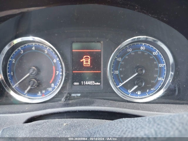Toyota COROLLA LE 2018 5YFBURHEXJP752555 Image 7