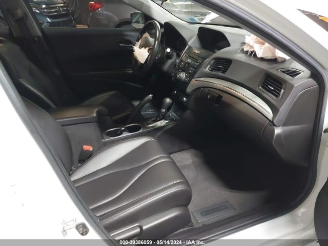 19UDE2F33LA001952 Acura Ilx Standard