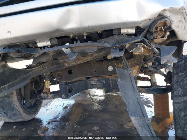 1GCVKREC2JZ199153 Chevrolet Silverado 1500 2lt