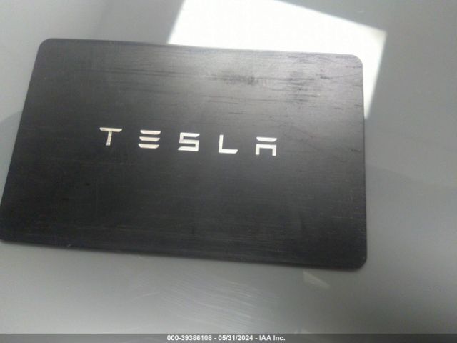 5YJ3E1EAXMF876975 Tesla Model 3 Standard Range Plus Rear-wheel Drive