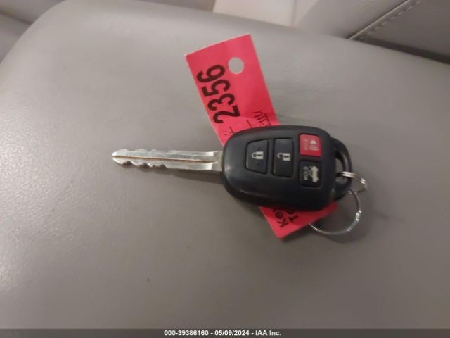 4T1BF1FK9EU376827 Toyota CAMRY XLE