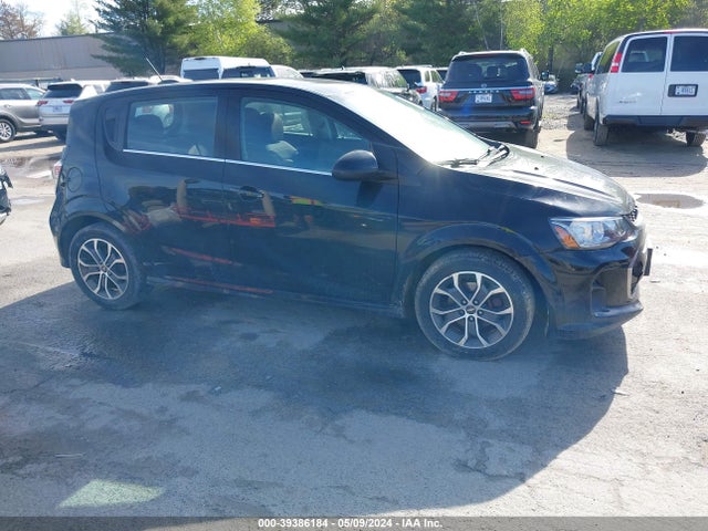 Chevrolet Sonic Lt Auto 2017 1G1JD6SH8H4152667 Image 1