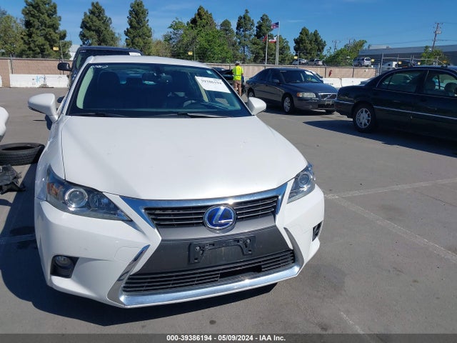 JTHKD5BH9G2255594 Lexus CT 200H