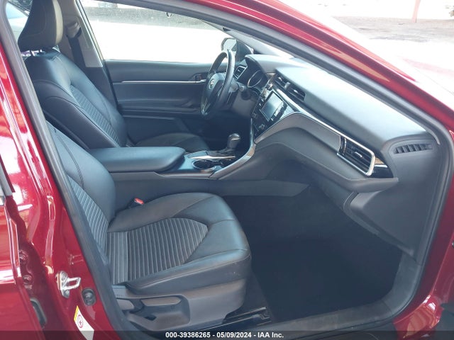 Toyota Camry 2018 4T1B11HK2JU515220 Image 19