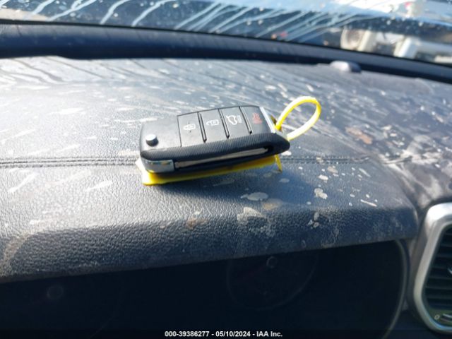 KNDP63AC2L7647521 KIA SPORTAGE S