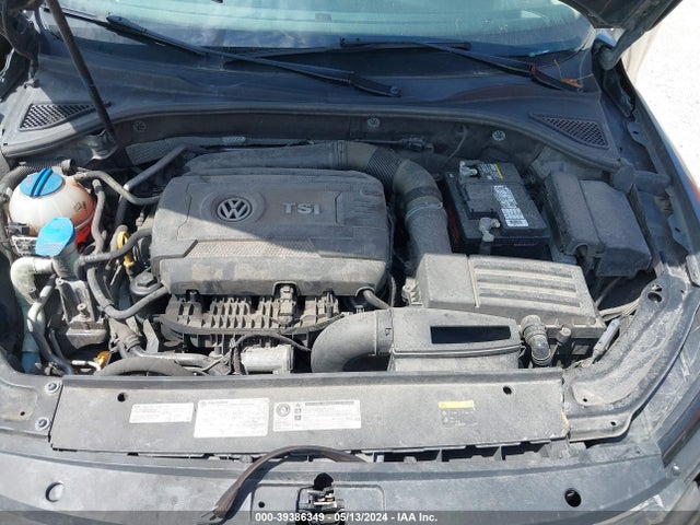 1VWDT7A39HC066886 Volkswagen Passat 1.8t R-line
