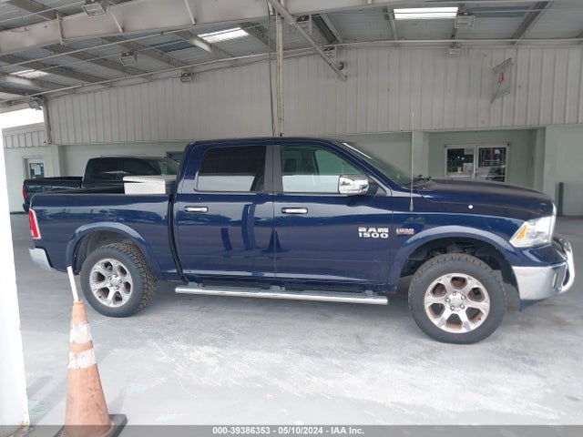 RAM 1500 Laramie  4x4 5'7 Box 2018 1C6RR7NT2JS108416 Image 13