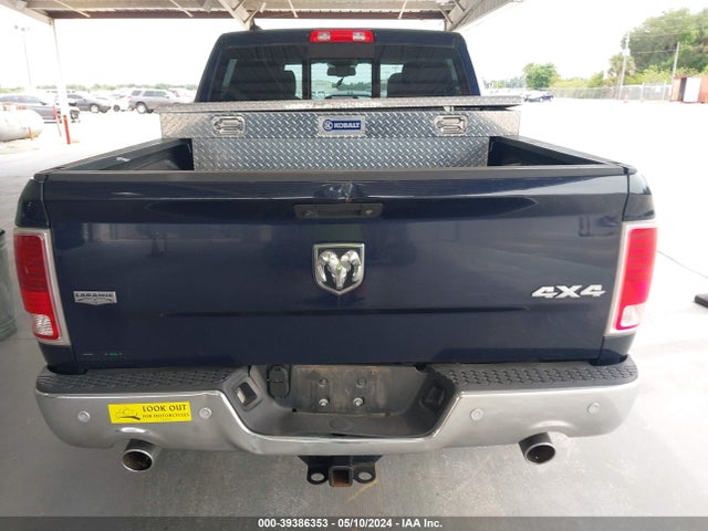 RAM 1500 Laramie  4x4 5'7 Box 2018 1C6RR7NT2JS108416 Image 16