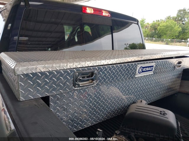 RAM 1500 Laramie  4x4 5'7 Box 2018 1C6RR7NT2JS108416 Image 17