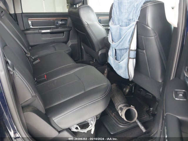 RAM 1500 Laramie  4x4 5'7 Box 2018 1C6RR7NT2JS108416 Image 8