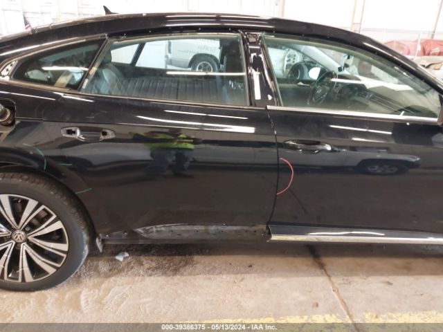 WVWBR7AN7KE028319 Volkswagen Arteon 2.0t Se