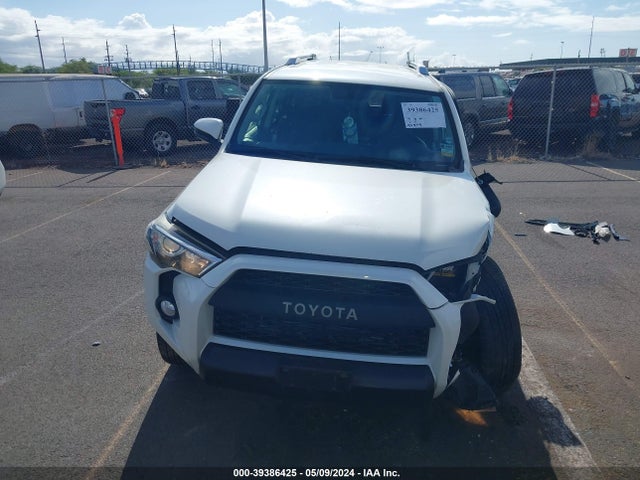 Toyota 4RUNNER SR5 2019 JTEZU5JR9K5201533 Image 13