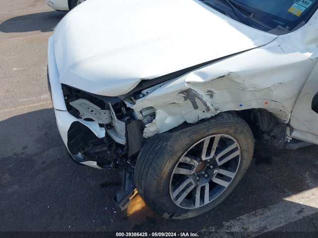 Toyota 4RUNNER SR5 2019 JTEZU5JR9K5201533 Image 6