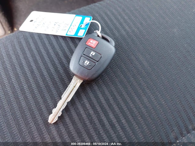 Toyota RAV4 LE 2018 2T3ZFREVXJW420263 Image 11