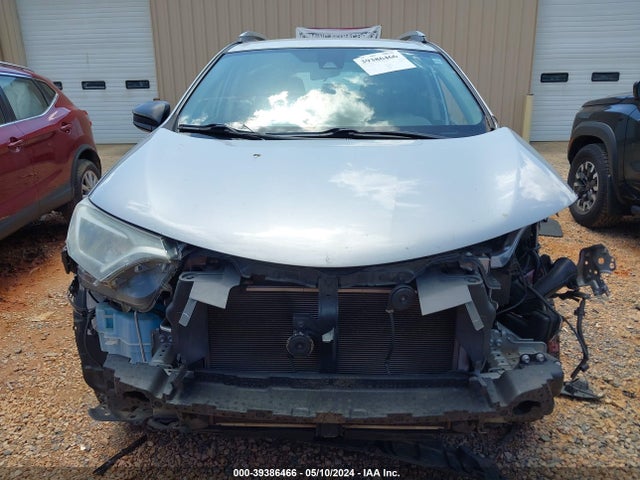 Toyota RAV4 LE 2018 2T3ZFREVXJW420263 Image 12