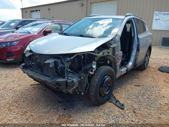 Toyota RAV4 LE 2018 2T3ZFREVXJW420263 Image 2
