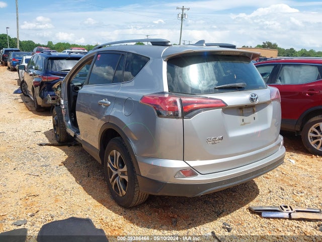 Toyota RAV4 LE 2018 2T3ZFREVXJW420263 Image 3