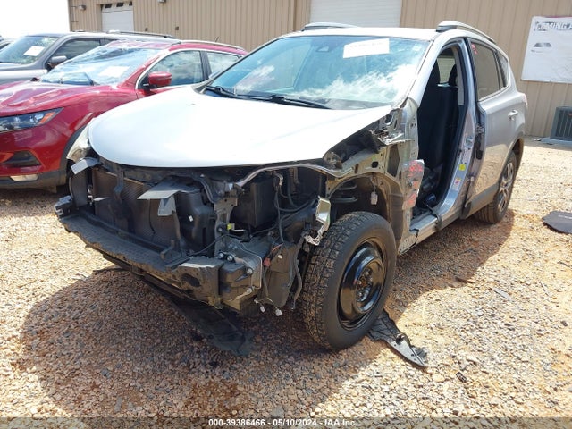 Toyota RAV4 LE 2018 2T3ZFREVXJW420263 Image 6