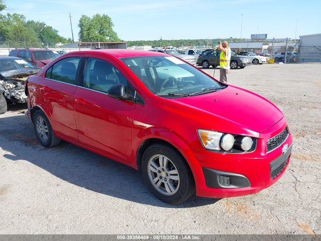 Chevrolet Sonic Lt Auto 2015 1G1JC5SH9F4216872 Image 1