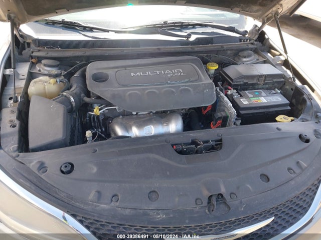 Chrysler 200 Limited 2015 1C3CCCAB8FN654718 Image 10