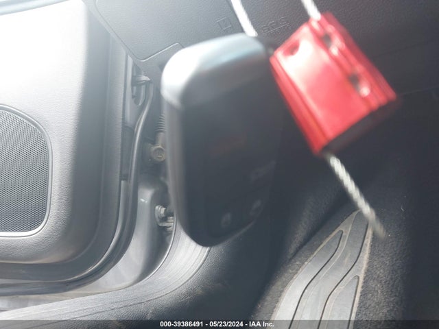 Chrysler 200 Limited 2015 1C3CCCAB8FN654718 Image 11