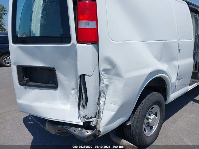 Chevrolet Express Cargo Rwd 2500 Regular Wheelbase Wt 2020 1GCWGAFP3L1163904 Image 6