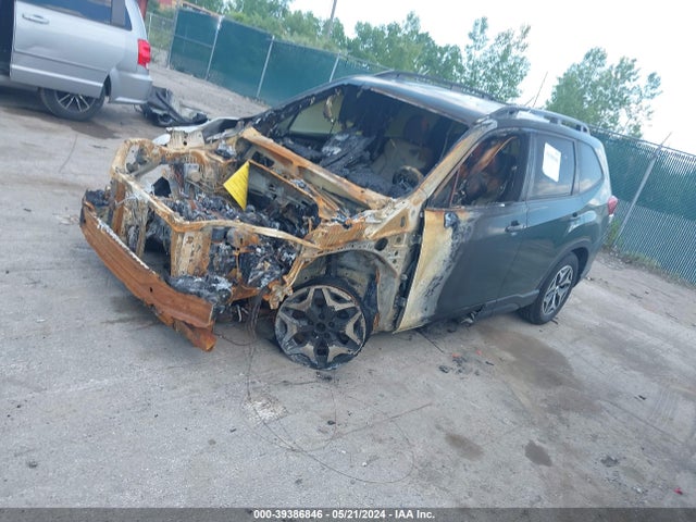 Subaru Forester Premium 2023 JF2SKADC4PH469036 Image 2