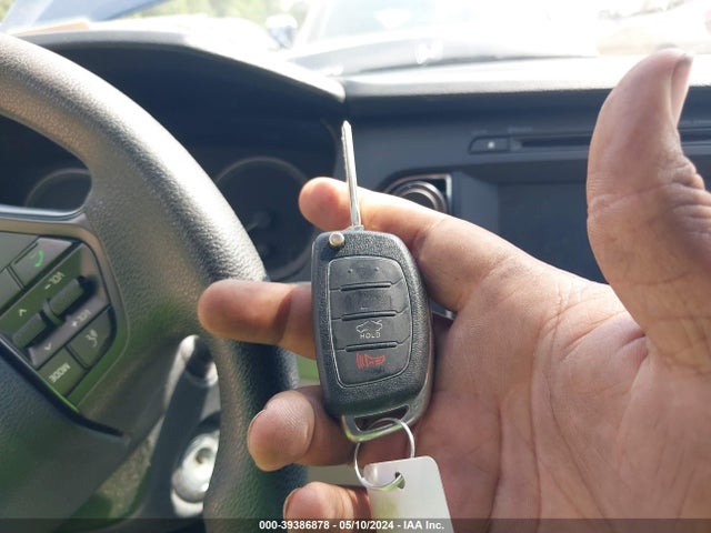 Hyundai SONATA SE 2016 5NPE24AF6GH260331 Image 11