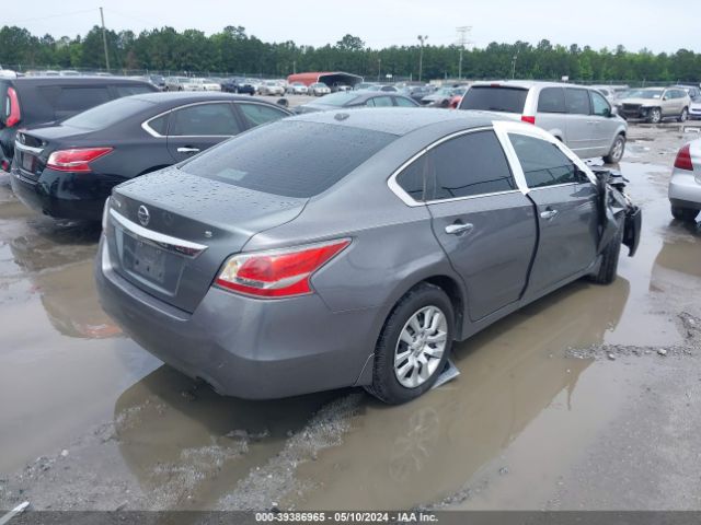 1N4AL3AP9FC264033 Nissan Altima 2.5 S