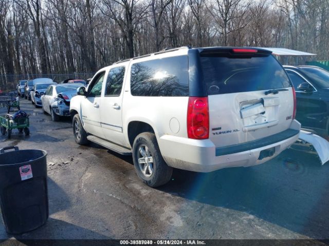 2011 GMC YUKON XL 1500 1GKS2KE39BR301127 Photo 2