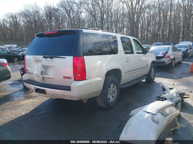 2011 GMC YUKON XL 1500 1GKS2KE39BR301127 Photo 3