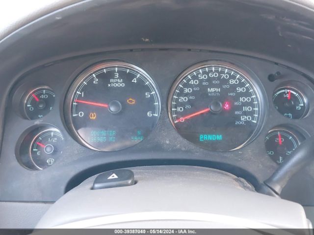 2011 GMC YUKON XL 1500 1GKS2KE39BR301127 Photo 6