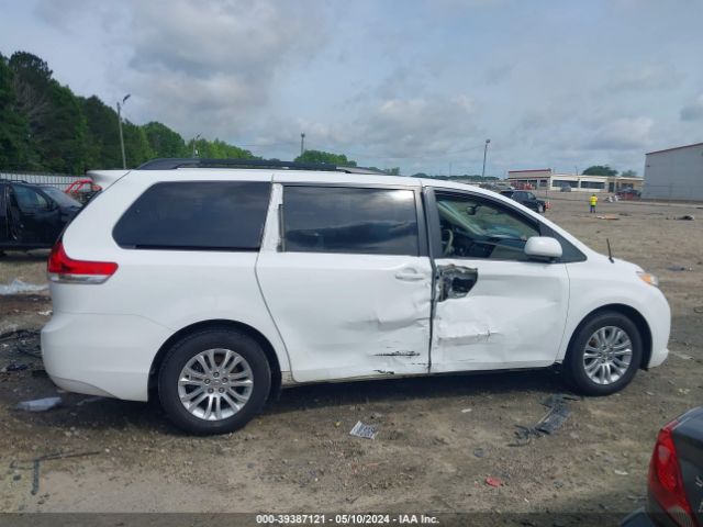 5TDYK3DC9ES463763 Toyota Sienna Xle V6 8 Passenger