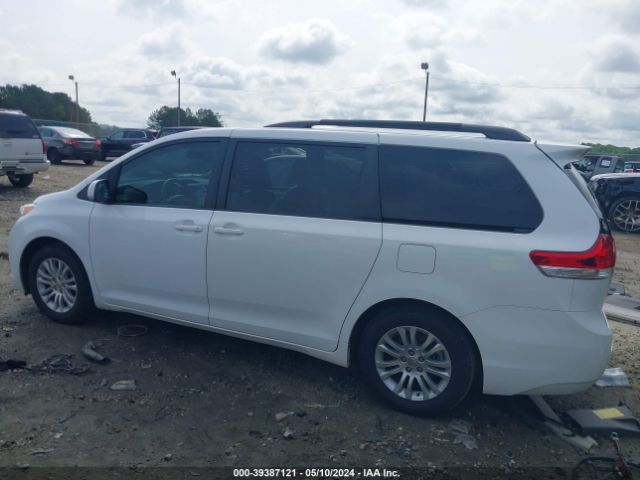 5TDYK3DC9ES463763 Toyota Sienna Xle V6 8 Passenger