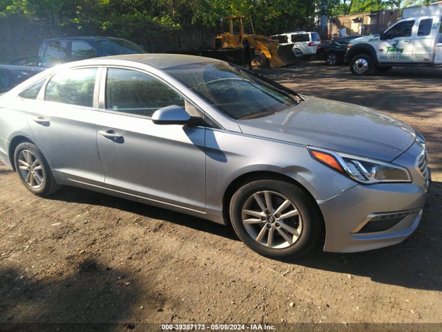 Hyundai SONATA SE 2015 5NPE24AF1FH129094 Image 1