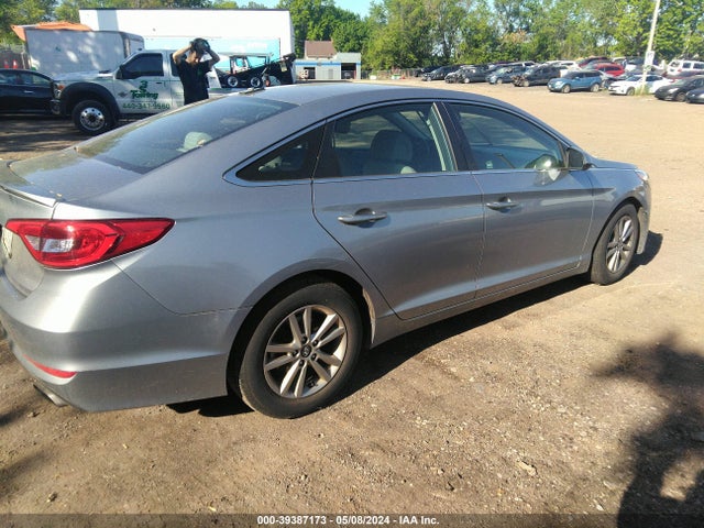Hyundai SONATA SE 2015 5NPE24AF1FH129094 Image 4