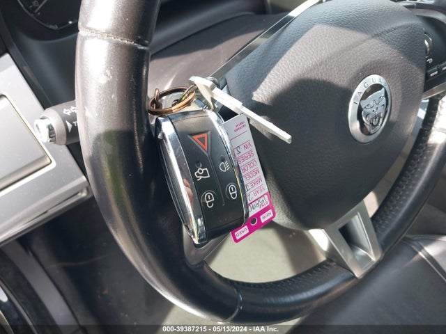 2012 JAGUAR XF SAJWA0FB1CLS25242 Photo 10