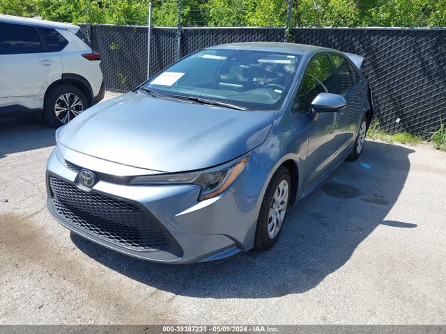 Toyota COROLLA LE 2022 JTDEPMAE3N3016735 Image 2