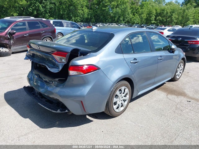 Toyota COROLLA LE 2022 JTDEPMAE3N3016735 Image 4