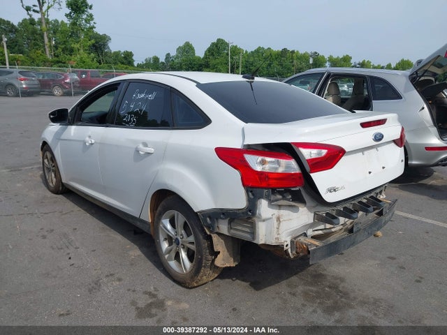 Ford FOCUS SE 2014 1FADP3F28EL282035 Image 3