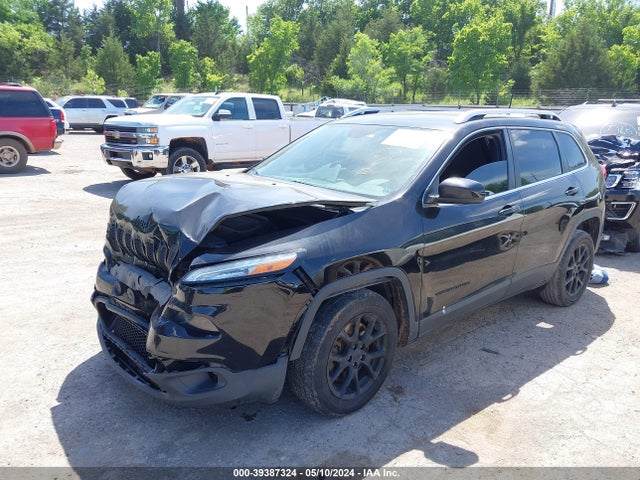 1C4PJLCB1HW574187 Jeep Cherokee Latitude Fwd